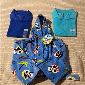Bundle of bathrobe and two T-shirts size 8 boys